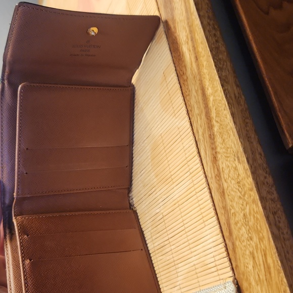Louis Vuitton Wallet - Picture 6 of 13